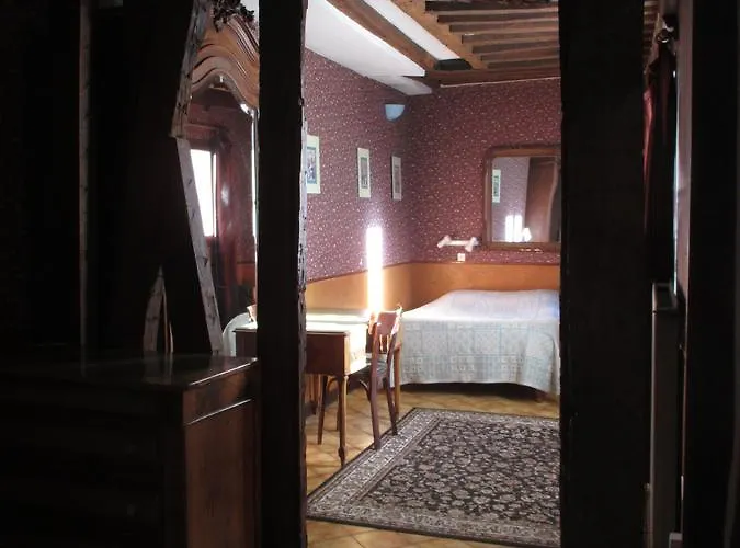 Stella Hotel *